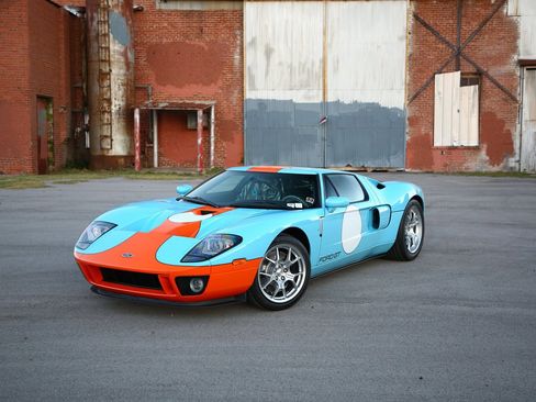 Used 2006 Ford GT image 6