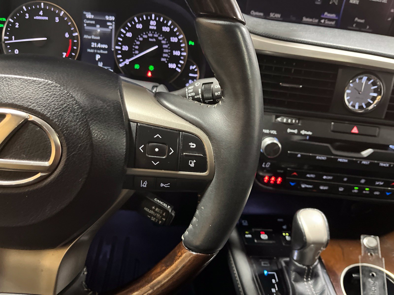 Used 2017 Lexus RX 350 FWD w/ Premium Package image 22