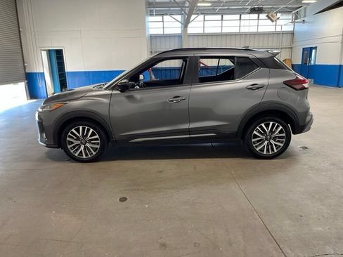 Used 2024 Nissan Kicks SR FWD image 6