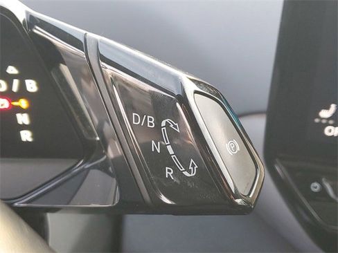 Certified 2023 Volkswagen ID.4 Pro S image 29