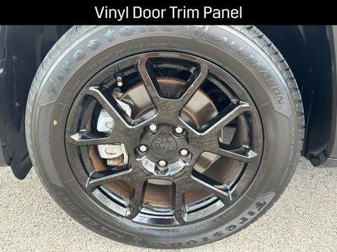 Used 2020 Jeep Renegade Altitude image 14