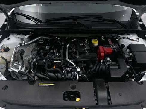 Used 2024 Nissan Sentra SV FWD image 11