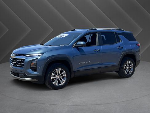 Certified 2025 Chevrolet Equinox LT w/ Convenience Package II FWD image 35