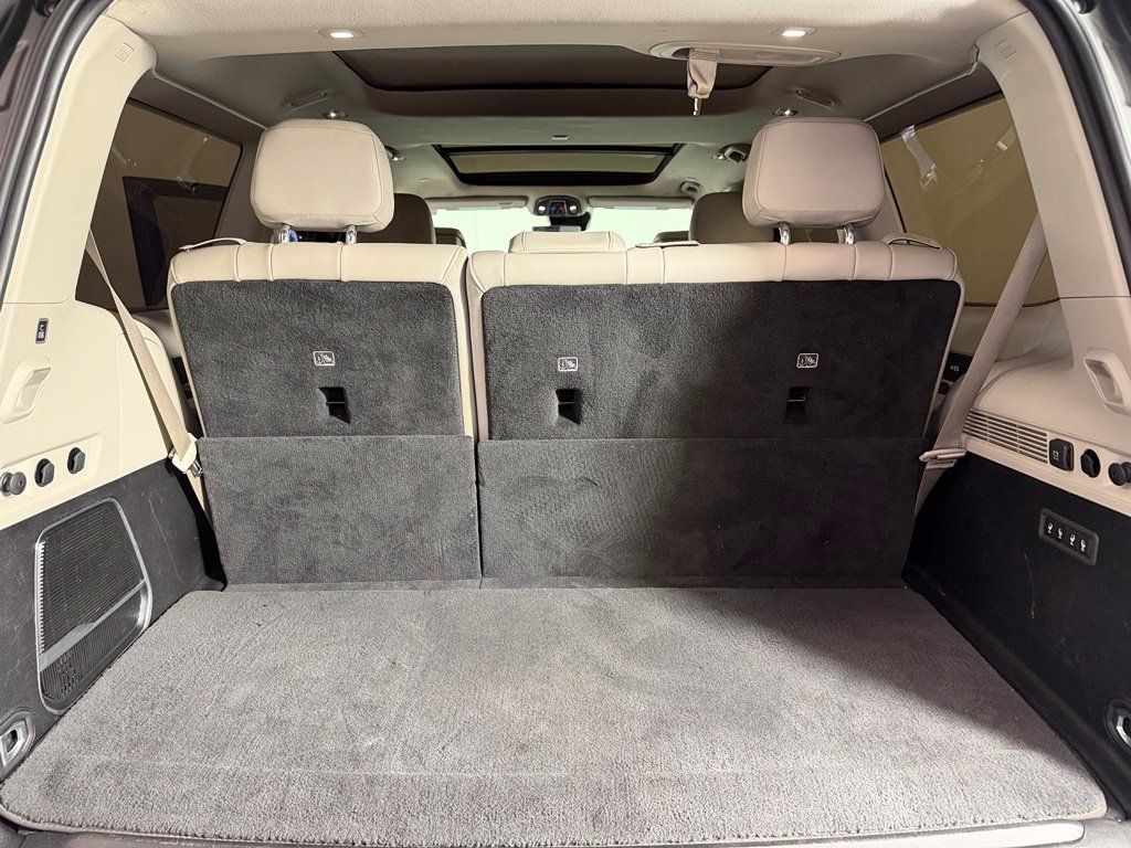 Used 2022 Jeep Wagoneer Series III w/ Premium Group I RWD image 21