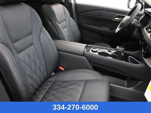 New 2026 Nissan Rogue Platinum w/ Platinum Premium Package image 24