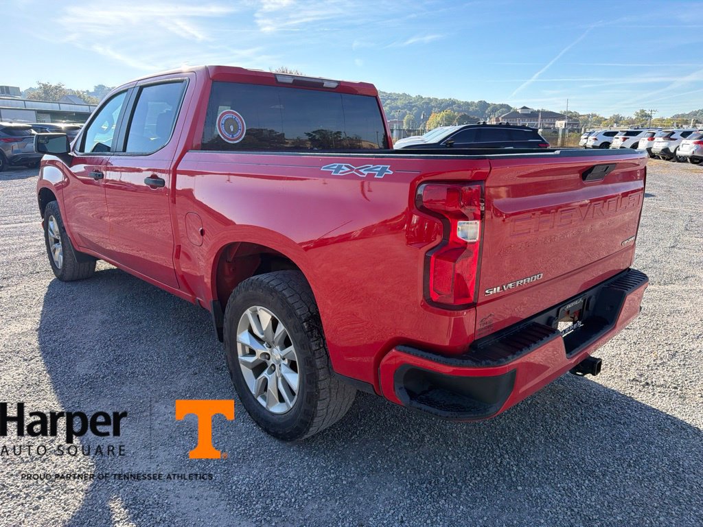 Used 2020 Chevrolet Silverado 1500 Custom w/ Custom Value Package AWD/4WD image 3