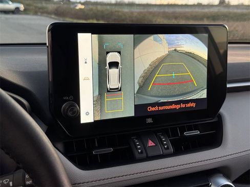 Used 2024 Toyota RAV4 Limited image 20