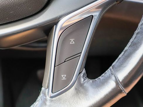Used 2019 Cadillac XT5 Premium Luxury w/ Driver Assist Package FWD image 18
