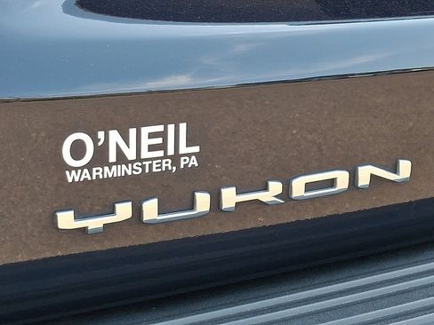 Used 2022 GMC Yukon Denali w/ Denali Premium Package AWD/4WD image 34