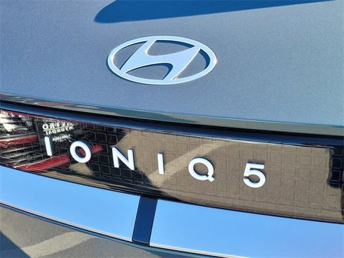 New 2026 Hyundai Ioniq 5 SE image 23