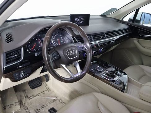 Used 2018 Audi Q7 3.0T Premium AWD/4WD image 7