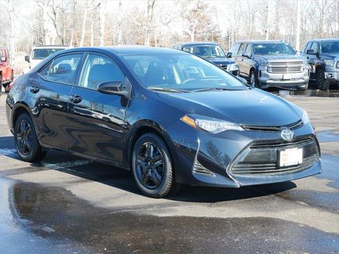 Certified 2018 Toyota Corolla LE image 2