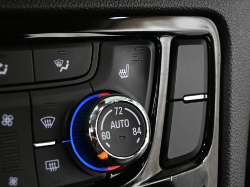 Used 2017 Buick Encore Essence AWD/4WD image 21