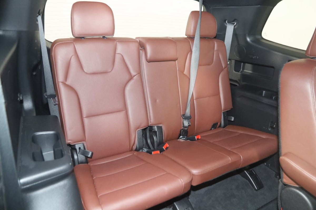 Used 2024 Kia Telluride EX w/ EX Captain's Chair Package FWD image 16