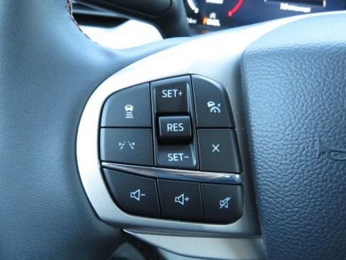 New 2026 Ford Explorer Active AWD/4WD image 24