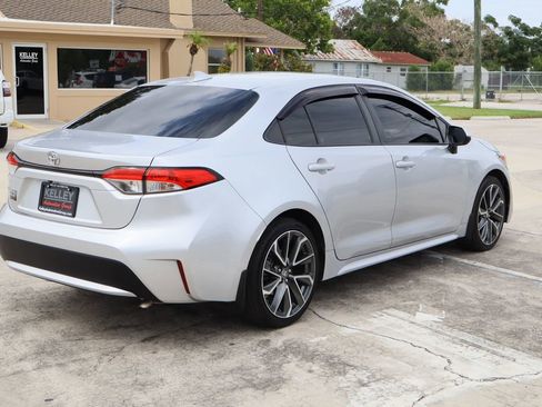 Used 2020 Toyota Corolla LE FWD image 9