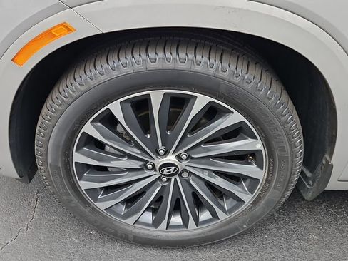 Used 2023 Hyundai Palisade Calligraphy image 10