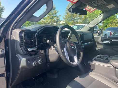 Used 2026 GMC Sierra 1500 SLT AWD/4WD image 9