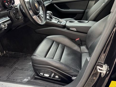 Used 2017 Porsche Panamera 4S image 9