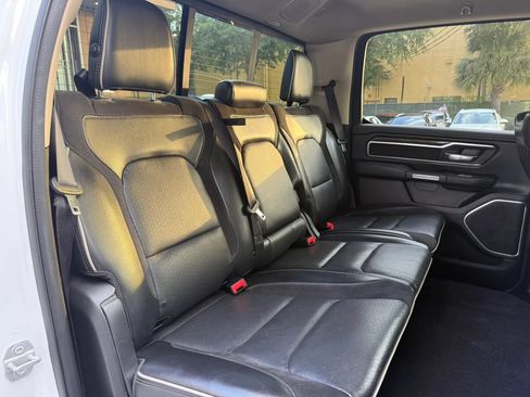 Used 2020 RAM 1500 Laramie RWD image 16