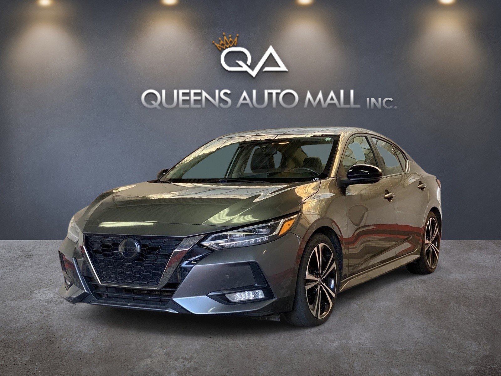 Used 2022 Nissan Sentra SR w/ SR Premium Package FWD image 3