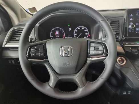 Used 2025 Honda Odyssey EX-L image 14
