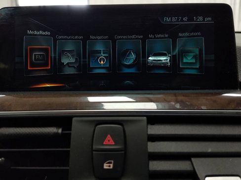 Used 2017 BMW 320i xDrive Sedan image 15