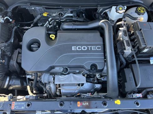 Used 2022 Chevrolet Equinox LT image 41