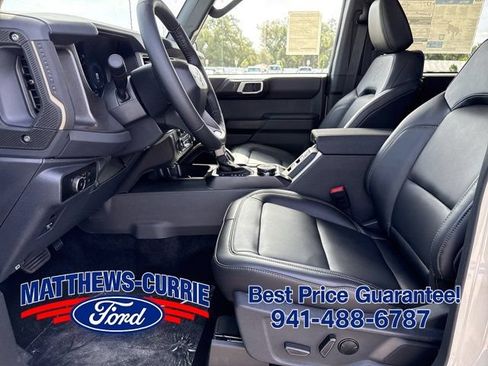 New 2026 Ford Bronco Badlands AWD/4WD image 9