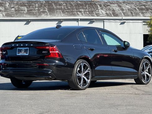 Certified 2025 Volvo S60 B5 Plus AWD/4WD image 2