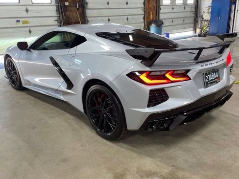Used 2026 Chevrolet Corvette Stingray Coupe w/ Z51 Performance Package RWD image 3