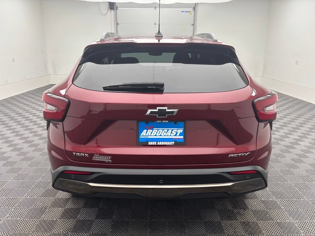 Used 2024 Chevrolet Trax ACTIV w/ Driver Confidence Package FWD image 9