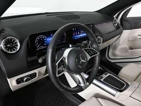 Used 2026 Mercedes-Benz GLA 250 image 6