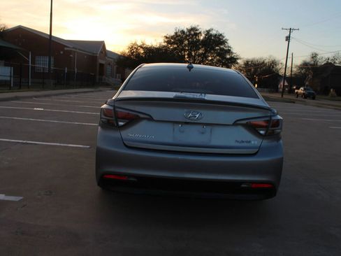 Used 2016 Hyundai Sonata SE image 10