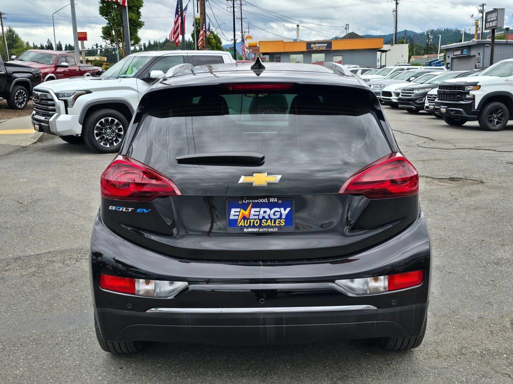 Used 2020 Chevrolet Bolt Premier w/ Infotainment Package FWD image 6