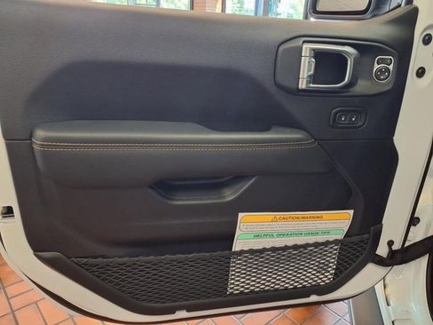 New 2025 Jeep Wrangler Unlimited Rubicon 392 image 7