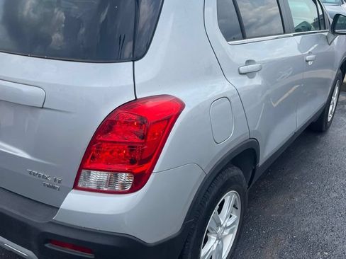 Used 2016 Chevrolet Trax LT AWD/4WD image 5