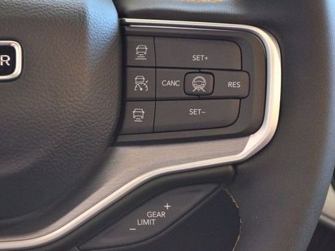 New 2026 Jeep Grand Wagoneer 4WD image 16