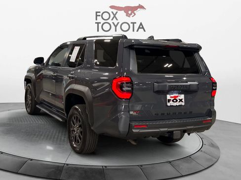Used 2025 Toyota 4Runner SR5 AWD/4WD image 4