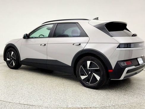 Used 2025 Hyundai Ioniq 5 SEL image 7