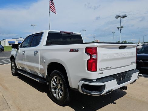 Used 2019 Chevrolet Silverado 1500 High Country w/ Safety Package II AWD/4WD image 3