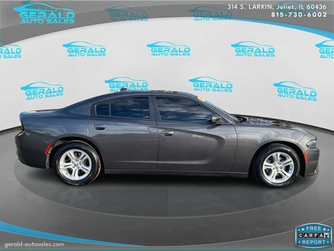 Used 2019 Dodge Charger SXT w/ Leather Interior Group image 5