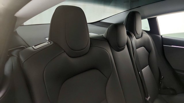 Used 2025 Tesla Model 3 RWD image 38