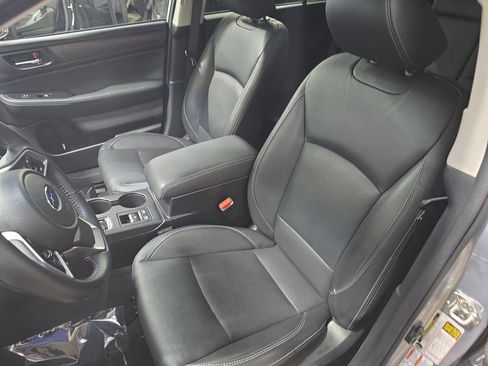 Used 2018 Subaru Outback 2.5i Limited AWD/4WD image 16