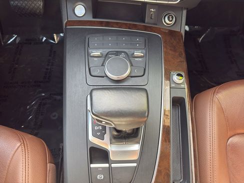 Used 2020 Audi Q5 2.0T Premium w/ Convenience Package image 33