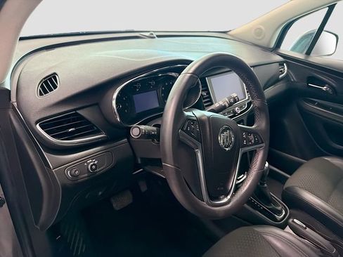 Used 2018 Buick Encore Preferred image 9