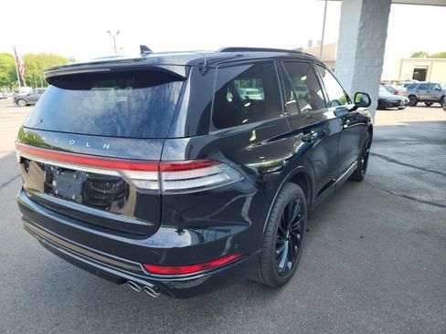 Used 2023 Lincoln Aviator Reserve w/ Jet Package AWD/4WD image 4