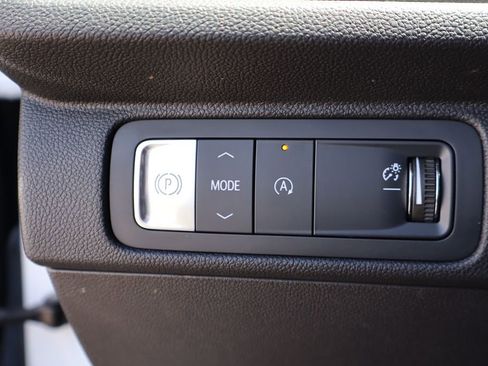 Used 2024 Chevrolet Traverse LT w/ LPO, Floor Liner Package FWD image 14