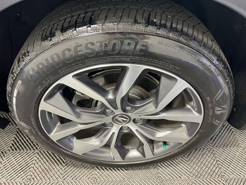 Used 2023 Acura MDX SH-AWD w/ Technology Package image 33