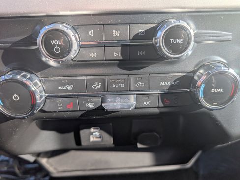 Used 2022 Ford F150 XLT w/ Equipment Group 302A High image 22